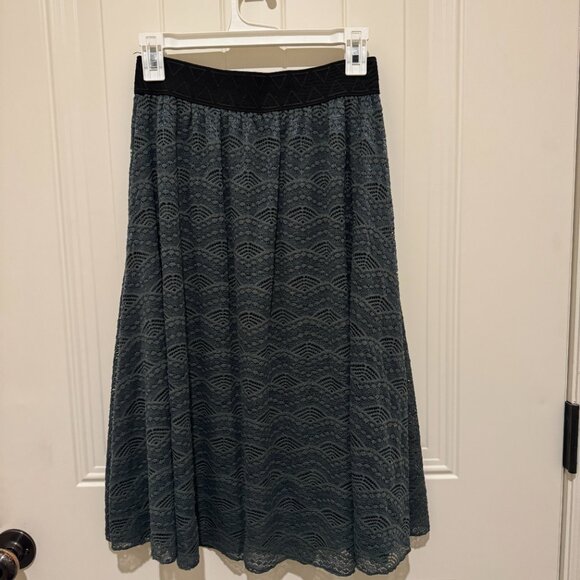 Lularoe Army Green Textured Women's Skirt - Size XS - Picture 3 of 6
